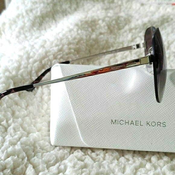 NWT Michael Kors Sydney Aviator Sunglasses - Picture 7 of 13